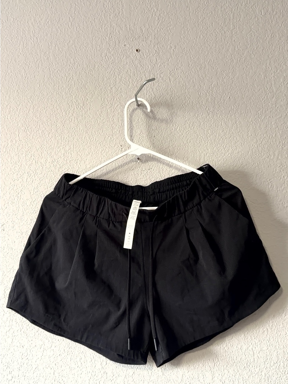 lululemon athletica Black Women's Lightweight Run Shorts